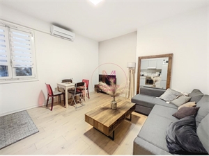 t3 à la vente -   06320  LA TURBE, surface 42 m2 vente t3 - UBI470777918